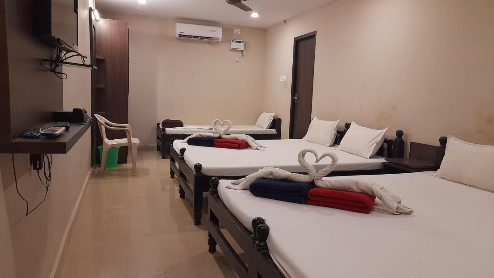Hotel Temple City Papanasam Extérieur photo